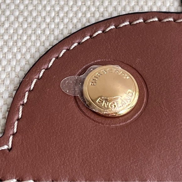 🔴SOLD🔴 BURBERRY-Canvas Horseferry Print Note Crossbody Bag Natural Tan - Picture 14 of 15